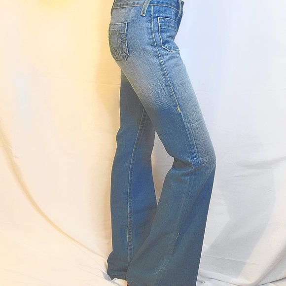 TRUE RELIGION light-wash flare jeans - Picture 2 of 13